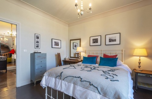 Le Lude Bed & Breakfast | An elegant, comfortable guest house in the Pays de la Loire region, France