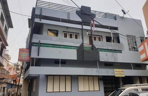 Ujjain House | An excellent common hall/bedroom for 8 to 15 guests, near Shri Mahakal Temple.