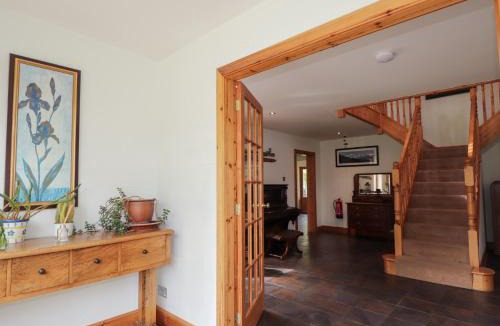 Newtonmore House | An Torr