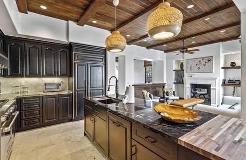 Historic Tennis Club Condo | An upscale vacation villa nestled in the heart of Downtown Palm Springs