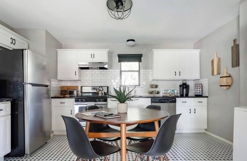 Central Oklahoma City House | An Urban Retreat w/Private Patio & Lake - Cheers To The Day OKC!