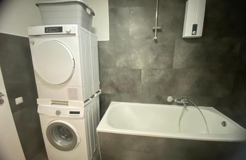 Herzogenrath Apartment | Anacoco Deluxe Home