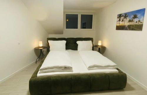 Herzogenrath Apartment | Anacoco Deluxe Home