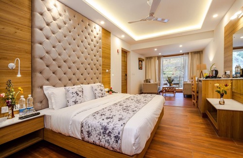 Mohal Hotel | Anand Vardhan Resorts