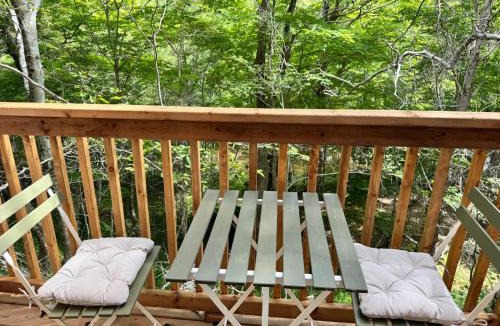 Pleasant Bay Apartment | Ananda - Enchanted Forest Hideaway