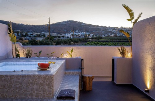 Kamari Apartment | Anank Suite, Divine Santorini Suite with Hot Tub and Furnished Terrace, Kamari