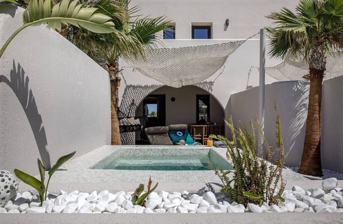 Kamari Apartment | Anank Suite, Divine Santorini Suite with Hot Tub and Furnished Terrace, Kamari