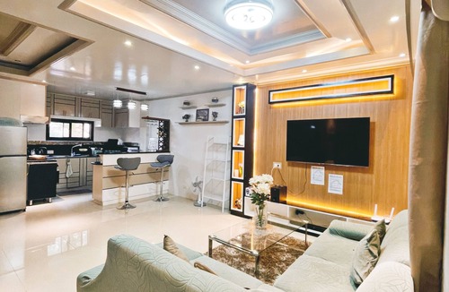 Baguio House | Ana’s Haven Transient Baguio ideal for Big group, family and friends!
