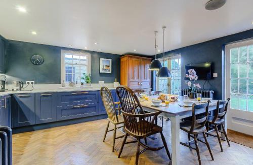 Faversham House | Anchor Light Cottage