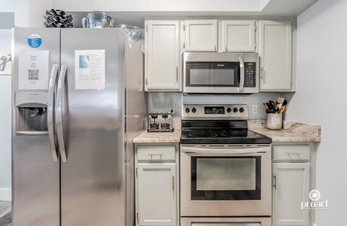 Indian Bayou Apartment | Anchor - modern place a half of mile to the beach