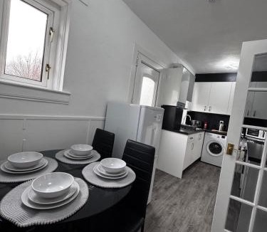 Wishaw Apartment | Anchor stays - your steady base away from home