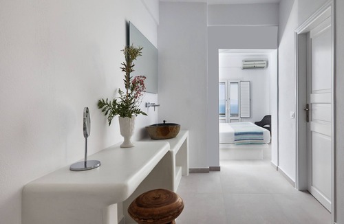 Finikia Hotel | Anchor Suites