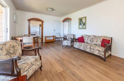 Tuncurry Apartment | Anchorage 10