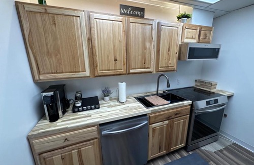 Russian Jack Park Apartment | Anchorage Fireoved Experience