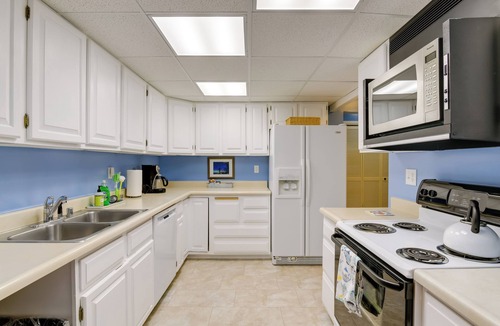 Turnagain Apartment | Anchorage Vacation Rental Near Coastal Trail!