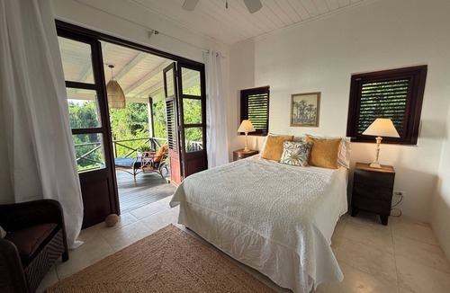 The Rock House | Ancient Grove One, 5 bedroom villa, Infinity pool, Ocean Views, Lush Gardens