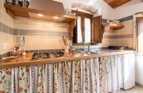 Stilo House | Ancient holiday home in the countryside of Stilo with garden
