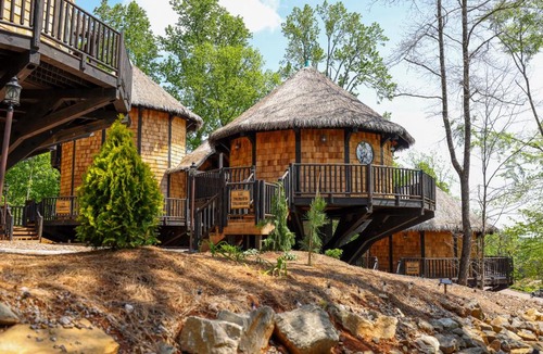 Knoxville Hotel | Ancient Lore Village