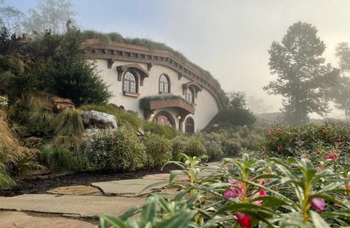 Knoxville Hotel | Ancient Lore Village
