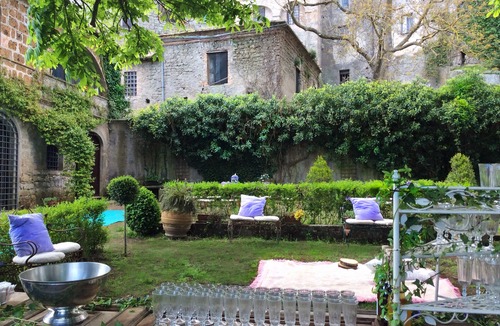 Bomarzo House | Ancient private villa with exclusive Garden and pool.