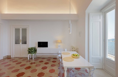 Molfetta Apartment | Ancient Residence On The Sea - Blu - Luxury Apartment With Sea View - Molfetta