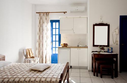 Perissa Apartment | Ancient Thera Studios