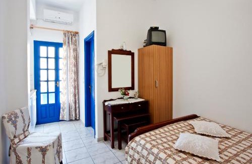 Perissa Apartment | Ancient Thera Studios