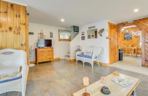 Leeds House | Androscoggin Lakefront Cottage, Boat Dock and Views!