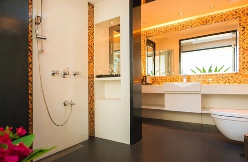 Mumbai Hotel | Andy's Boutique
