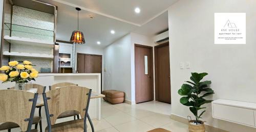 Lach Tray Apartment | AnE House 2 - Spacious 2BR Apartment 69m2 - SHP Plaza - Hai Phong City Center