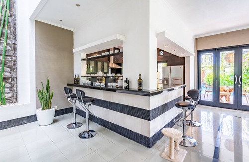 Pemecutan Kelod Villa | Anedda Mutiara Villa