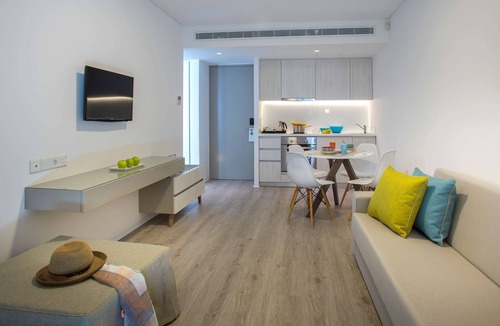 Paphos Hotel | Anemi Hotel & Suites
