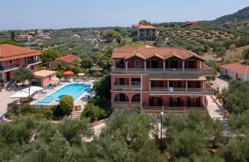 Ano Vasilikos Apartment | Anemomylos Studios - Private Pool, Family Escape, by ZanteWize
