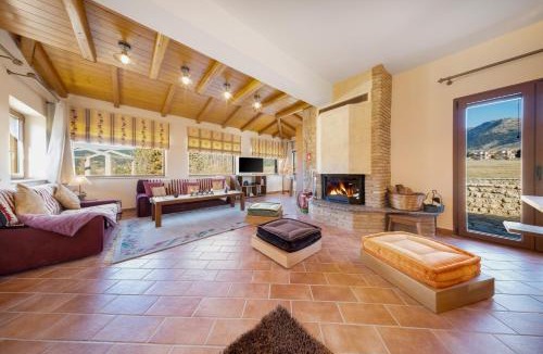 Distomo-Arachova-Antikyra Villa | Anemos Mountain Villa - A Perfect Mountain Retreat