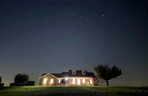 Bardstown House | Angel Share Overlook: Speakeasy, Sauna & Sunsets