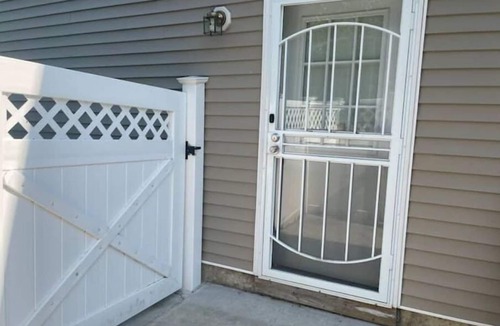 Allingtown Apartment | Angelica’s safe haven @ west haven