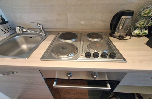 San Teodoro Apartment | Angelo's Lanterna: 1-Bedroom Apartment with Air Conditioning