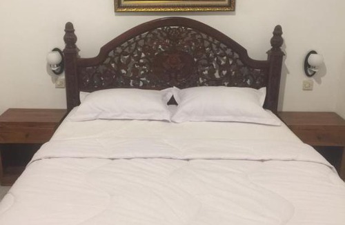 Peliatan Hostel | Anggrek Mas Bed & Breakfast