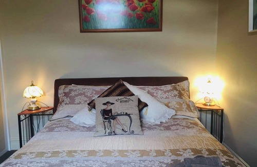 Renwick House | Anglesea House Inn