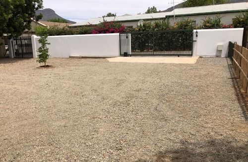 Graaff-Reinet Apartment | Angora Rest