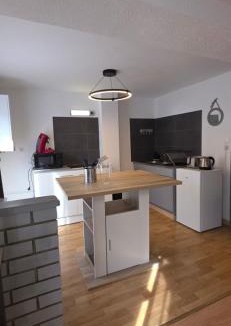 Charleville-Mezieres Apartment | Angy centre-ville T3 rénové cocon cosy parking
