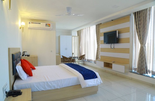 Gachibowli Bed & Breakfast | Anika Suites