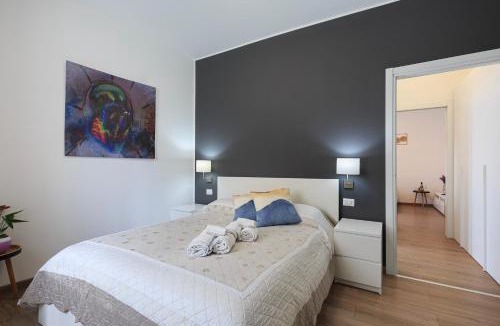 Como Apartment | Anita's Apartment