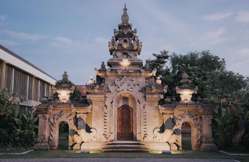 Jimbaran Bay Hotel | Anja Jimbaran