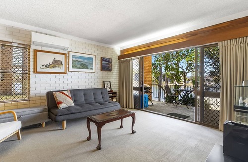 Mooloolaba Apartment | Anjuna, 2 bedroom apartment on canal