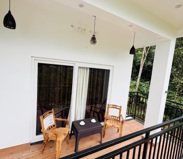 Anachal House | Ann Villa