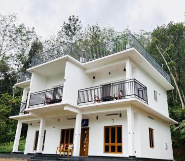 Anachal House | Ann Villa