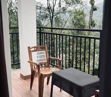 Anachal House | Ann Villa