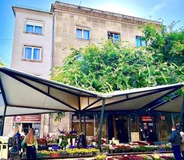 Debrecen Apartment | Anna Elite