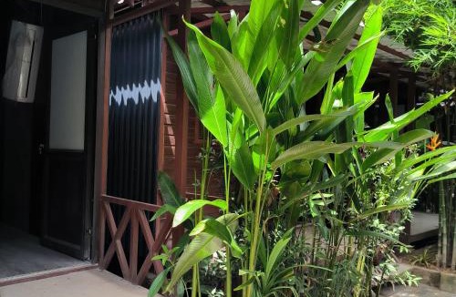 Vientiane Hotel | Anna Riverside Bungalow Vientiane